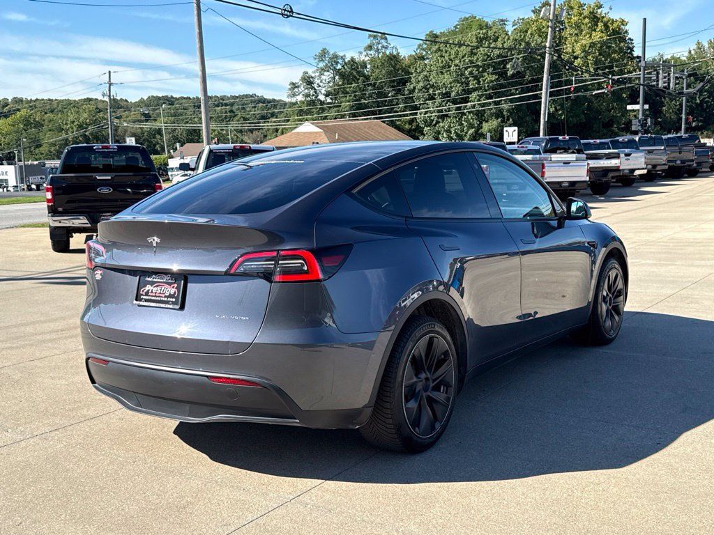 Used 2023 Tesla Model Y Long Range AWD/4WD image 13