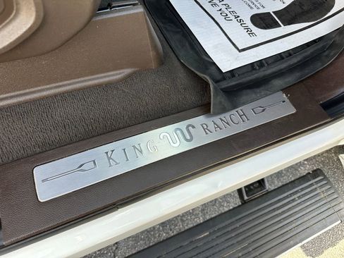 Used 2022 Ford F450 King Ranch w/ Chrome Package image 46
