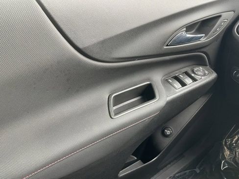 Certified 2023 Chevrolet Equinox RS image 30