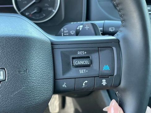 Certified 2025 Nissan Rogue SV AWD/4WD image 19