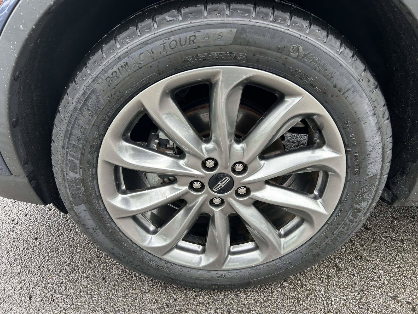 Certified 2022 Lincoln Corsair FWD w/ Premium Package image 14