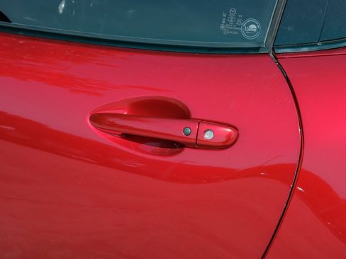 Used 2019 MAZDA MX-5 Miata RF Grand Touring image 48