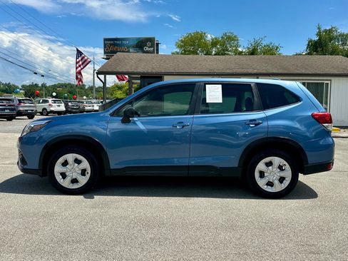 Used 2023 Subaru Forester AWD/4WD image 7