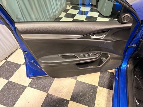 Used 2019 Honda Civic Sport image 14