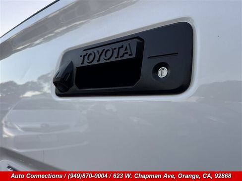 Used 2017 Toyota Tacoma TRD Off-Road w/ Tow Package image 43