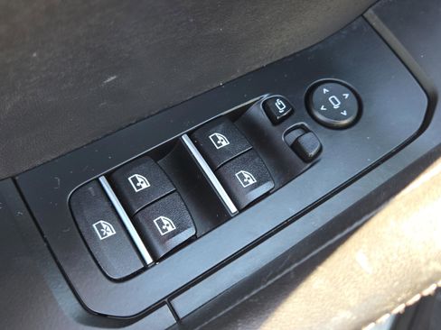 Used 2020 BMW X6 sDrive40i w/ M Sport Package image 40