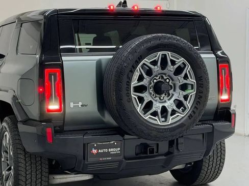Used 2024 GMC Hummer EV 3X w/ LPO, Cargo Utility Package AWD/4WD image 41