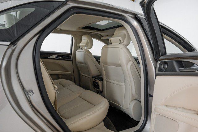 Used 2019 Lincoln MKZ Reserve FWD image 43