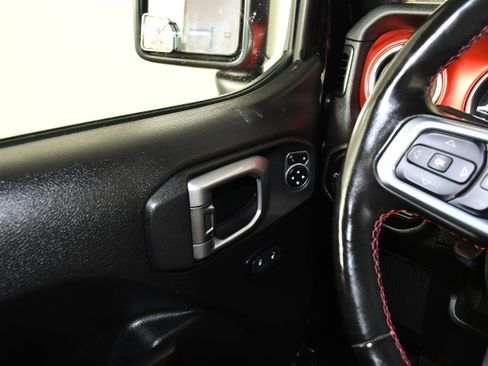 Used 2020 Jeep Gladiator Rubicon w/ LED Lighting Group AWD/4WD image 36