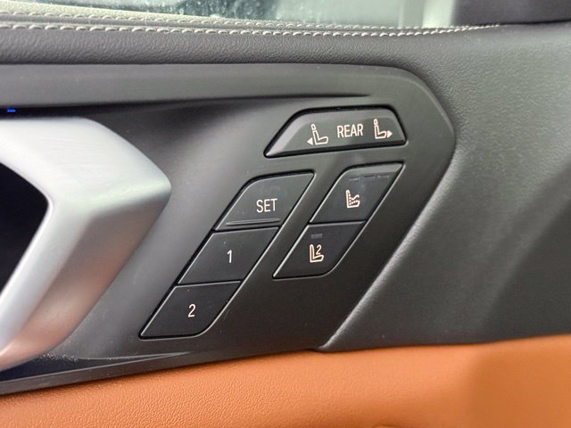 Used 2024 BMW X7 xDrive40i w/ Executive Package AWD/4WD image 23