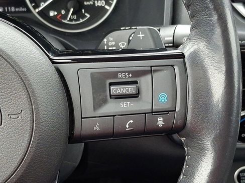 Used 2023 Nissan Rogue SV w/ SV Premium Package image 23