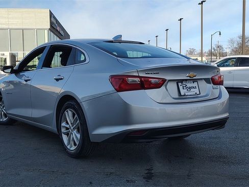 Used 2016 Chevrolet Malibu LT image 4