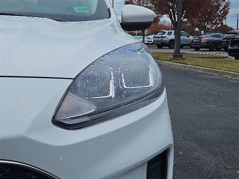 Used 2021 Ford Escape SE w/ Convenience Package image 9