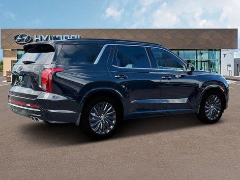 Used 2025 Hyundai Palisade Calligraphy image 9