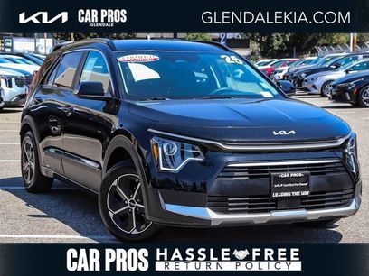 Certified 2025 Kia Niro EX
