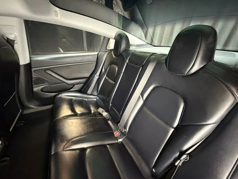 Used 2018 Tesla Model 3 Mid Range image 27