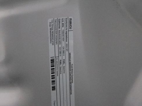 Used 2024 Ford F250 Lariat w/ Tremor Off-Road Package image 23