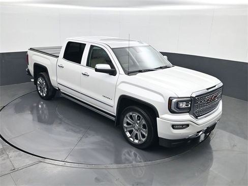 Used 2018 GMC Sierra 1500 Denali w/ Denali Ultimate Package image 15