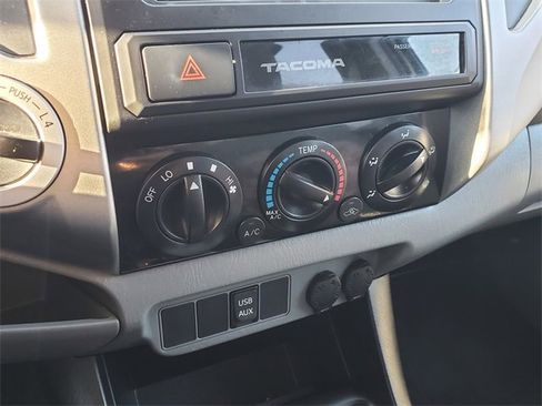 Used 2015 Toyota Tacoma 4x4 Double Cab w/ TRD Sport Package image 26