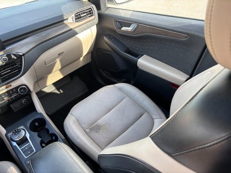 Used 2020 Ford Escape Titanium FWD image 14