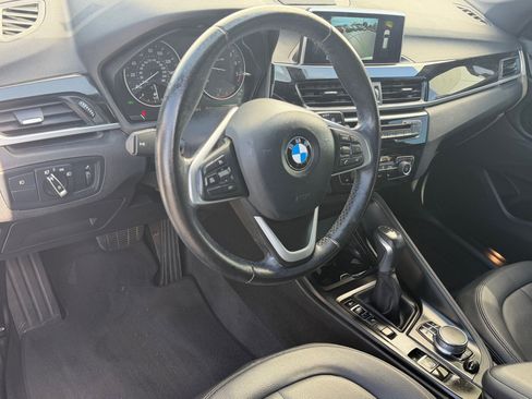 Used 2017 BMW X1 sDrive28i image 4