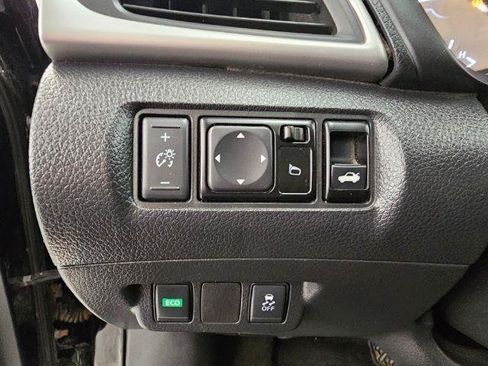 Used 2019 Nissan Sentra SV w/ Special Edition Package FWD image 14
