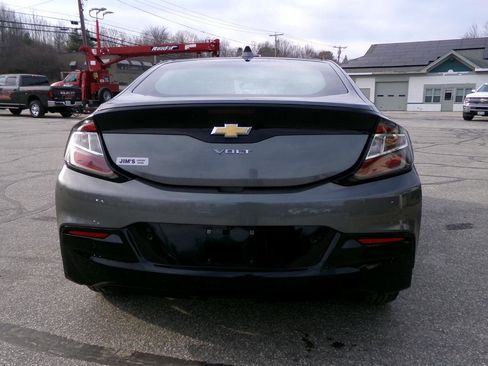Used 2017 Chevrolet Volt Premier w/ Driver Confidence II Package FWD image 8