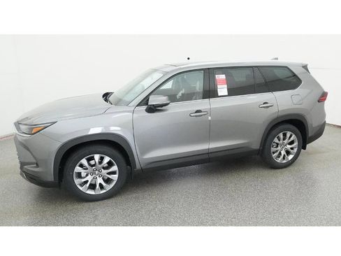 New 2026 Toyota Grand Highlander Limited image 2