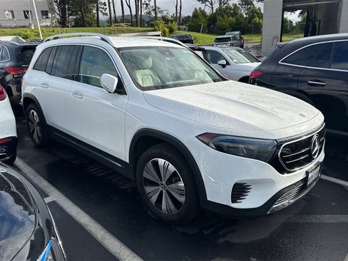 Certified 2023 Mercedes-Benz EQB 300 4MATIC image 2