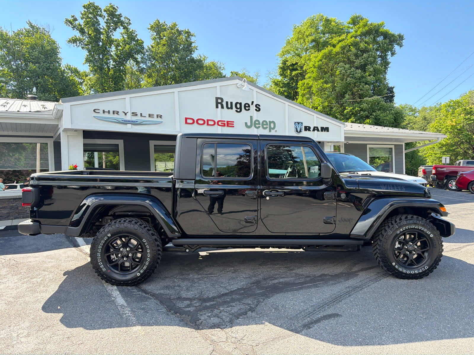New 2026 Jeep Gladiator Sport AWD/4WD image 7