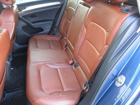 Used 2017 Volkswagen Golf Alltrack SE image 22