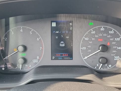 Used 2024 Toyota Corolla Cross AWD Hybrid image 22