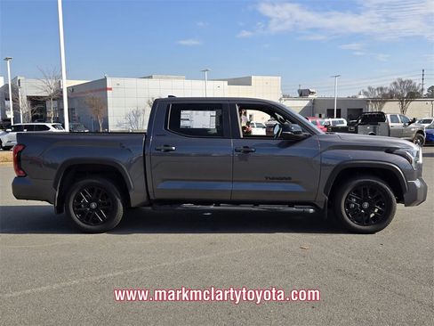 New 2025 Toyota Tundra Limited image 2