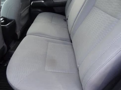 Used 2016 Toyota Tacoma SR5 w/ SR5 Appearance Package (SN) image 18