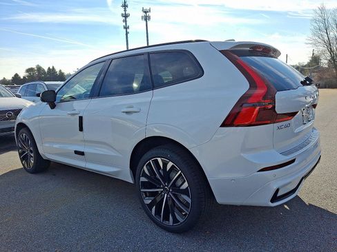 New 2026 Volvo XC60 B5 Ultra w/ Climate Package image 3