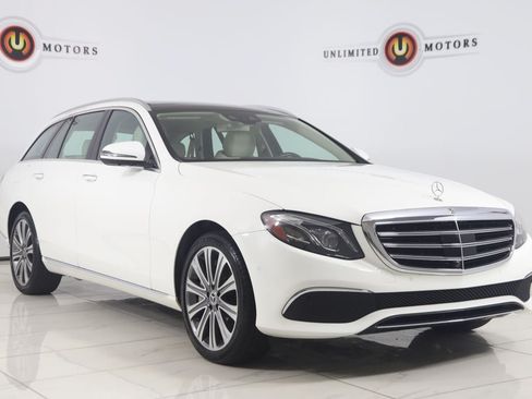 Used 2020 Mercedes-Benz E 450 4MATIC Wagon w/ Premium Package image 24