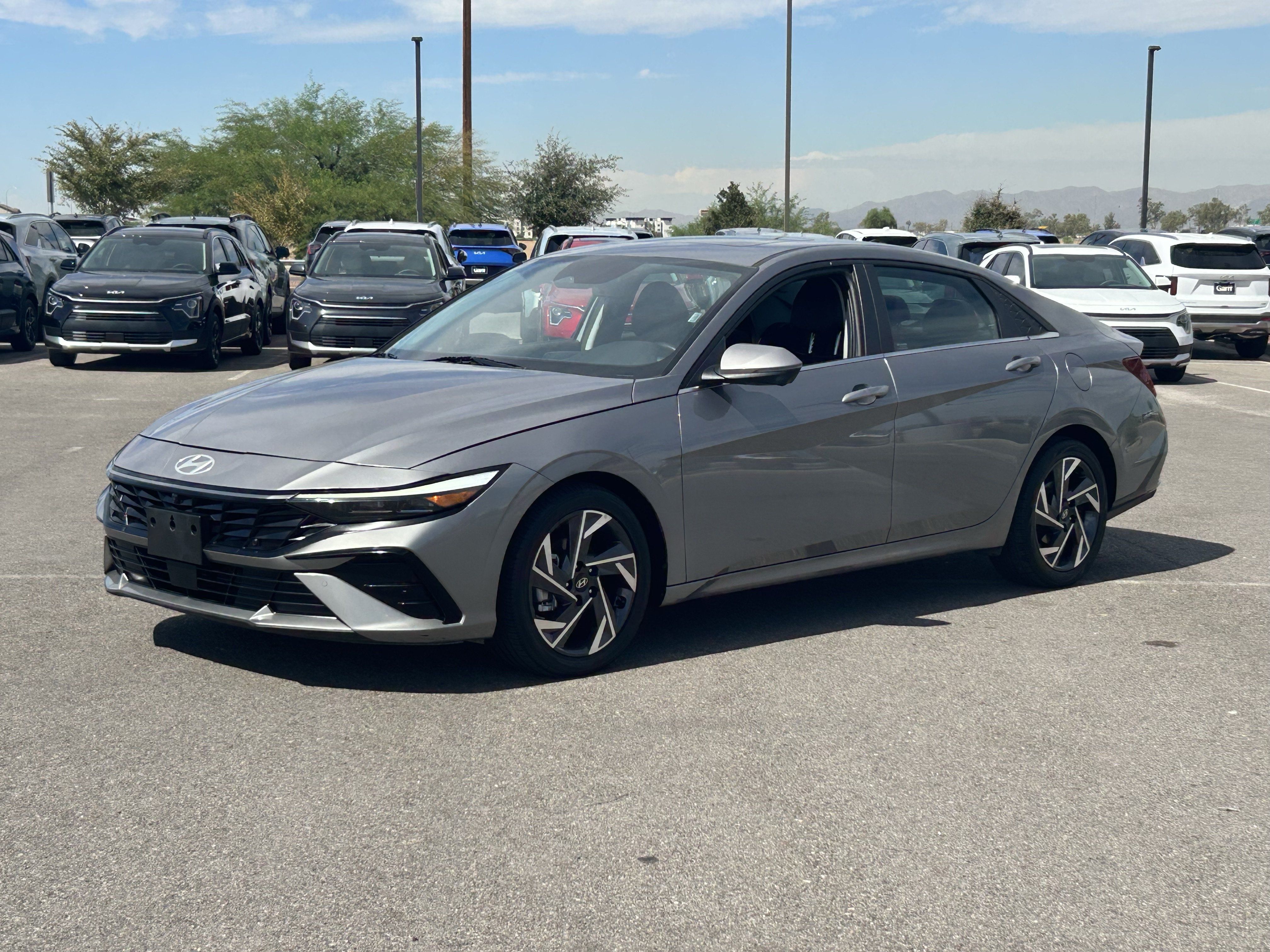 Used 2024 Hyundai Elantra Limited FWD image 34