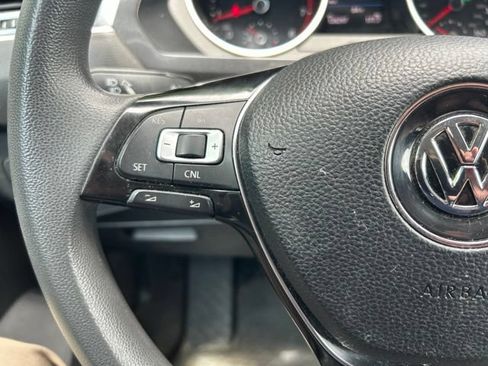 Used 2018 Volkswagen Tiguan S w/ 3rd Row Seat Package AWD/4WD image 17