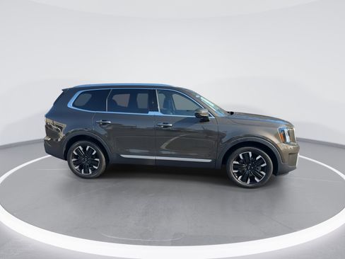 Used 2023 Kia Telluride SX image 10