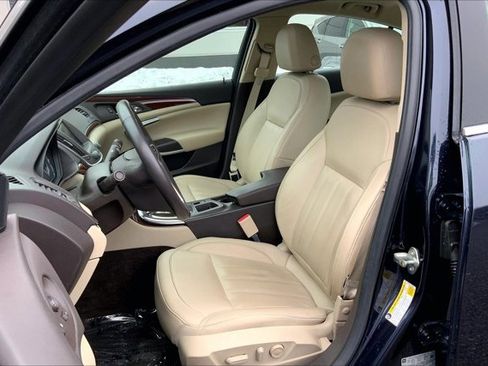 Used 2014 Buick Regal Premium image 25