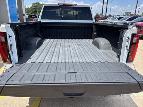 Used 2024 GMC Sierra 2500 Denali Ultimate w/ Max Trailering Package AWD/4WD image 7