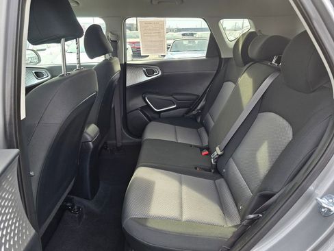 Used 2024 Kia Soul LX w/ Option Group 015 image 18