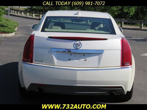 Used 2010 Cadillac CTS Luxury RWD image 8