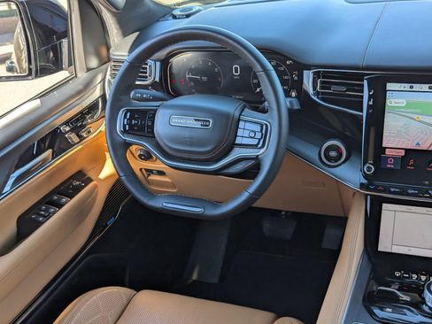 Used 2023 Jeep Grand Wagoneer Series III w/ Rear Seat Video Group 1 image 16