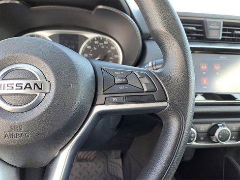 Used 2021 Nissan Versa S image 17
