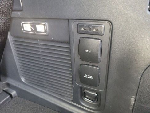 New 2025 Ford Expedition Active image 44