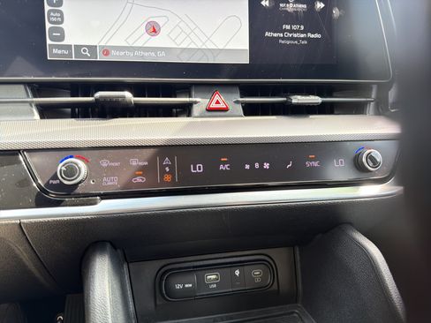 Used 2023 Kia Sportage SX FWD image 9