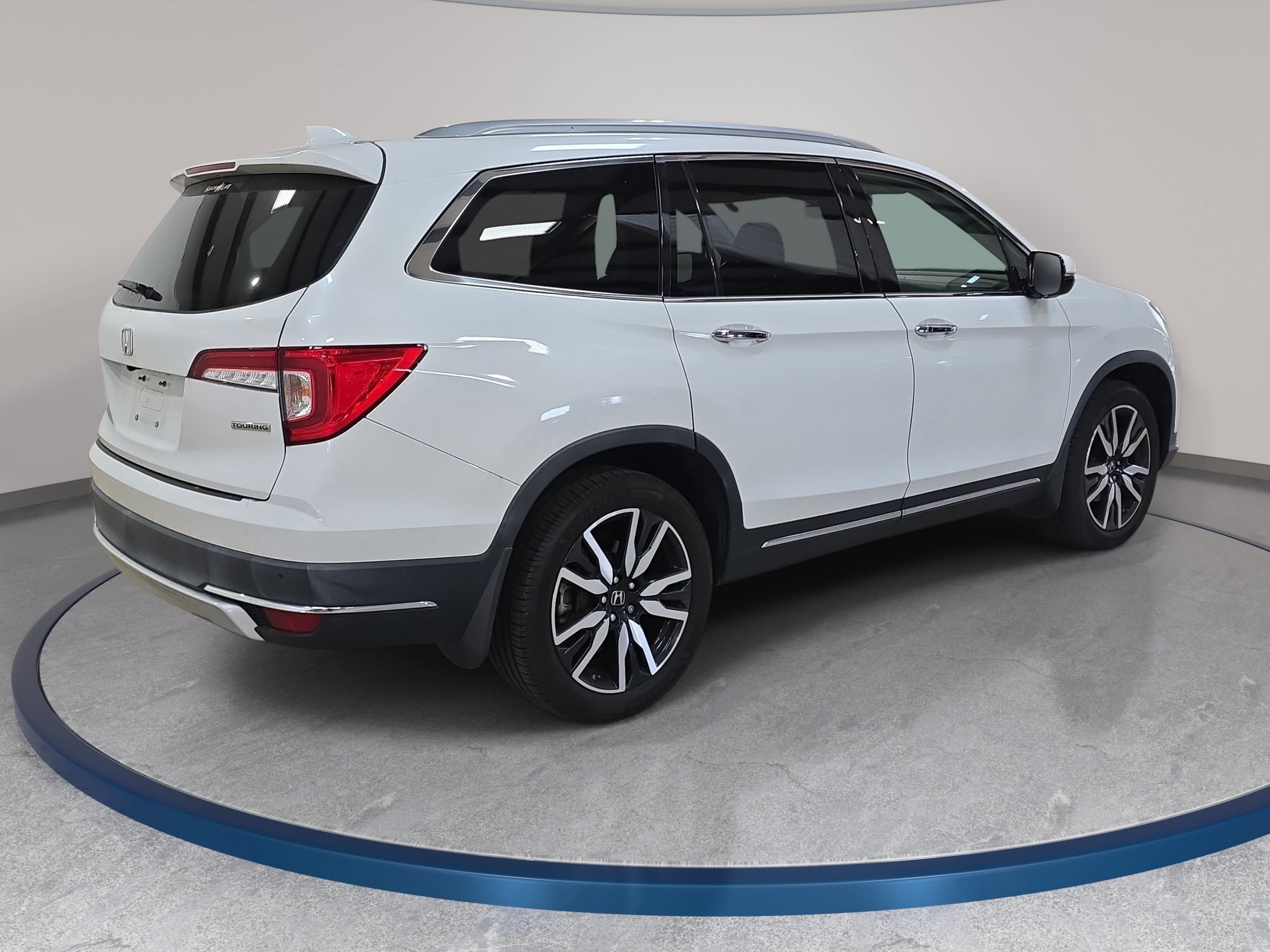 Used 2021 Honda Pilot Touring image 6