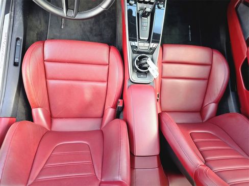 Used 2021 Porsche 911 Turbo S image 15