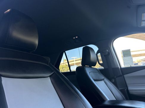 Certified 2022 Ford Explorer XLT w/ Equipment Group 202A image 17